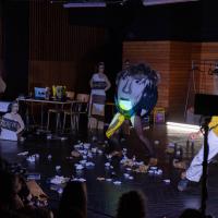 La Mandale - La perruque d'Andy Warhol - 24ème festival Graines de Rue ©Dominique Trillaud